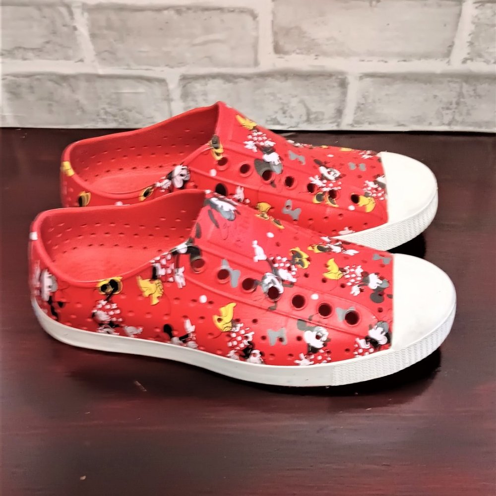 Disney X Native Minnie Mouse Shoes Womens Size 8 Red Slip On Waterproof Sneakers - Picture 4 of 15